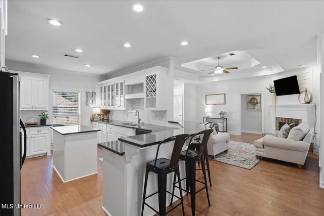 149 Navajo Circle, Clinton, MS 39056