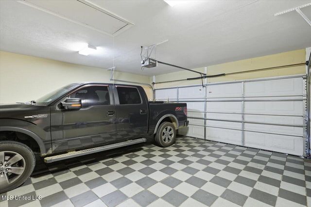 149 Navajo Circle, Clinton, MS 39056