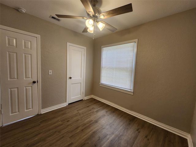 138 W Marion, Clute, TX 77531