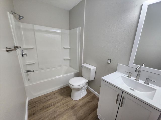 138 W Marion, Clute, TX 77531