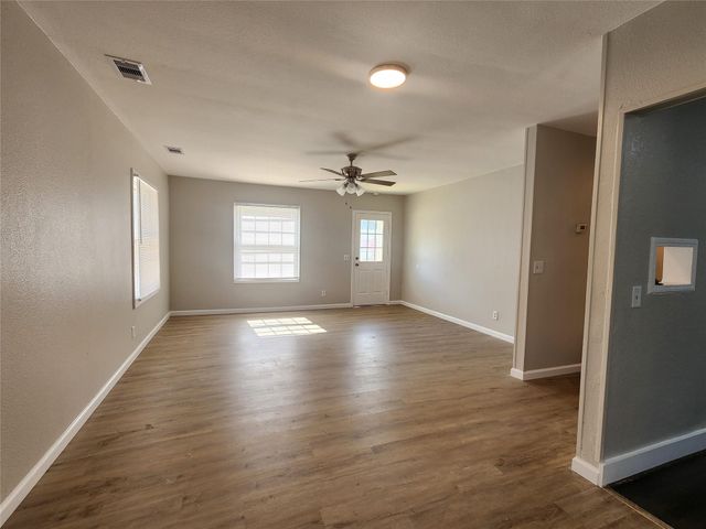 138 W Marion, Clute, TX 77531