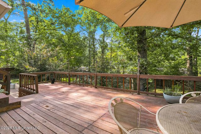1806 Hillview Drive, Jackson, MS 39211