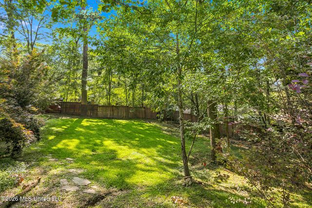 1806 Hillview Drive, Jackson, MS 39211