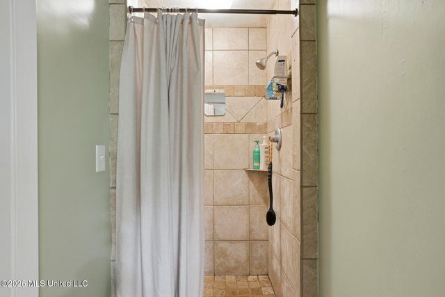 1806 Hillview Drive, Jackson, MS 39211