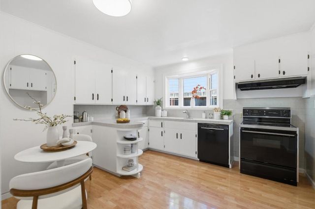 2229 Howard Avenue, San Carlos, CA 94070