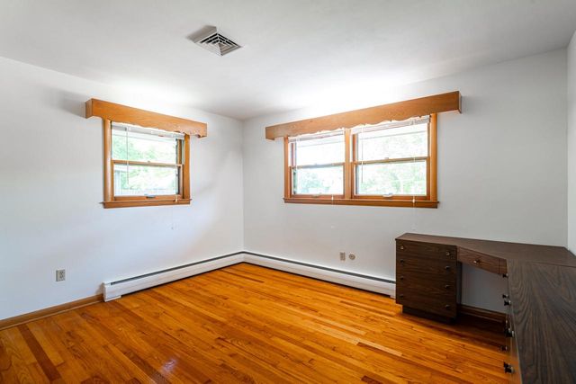 1210 18th AVENUE, South Milwaukee, WI 53172