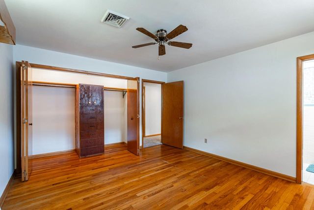 1210 18th AVENUE, South Milwaukee, WI 53172