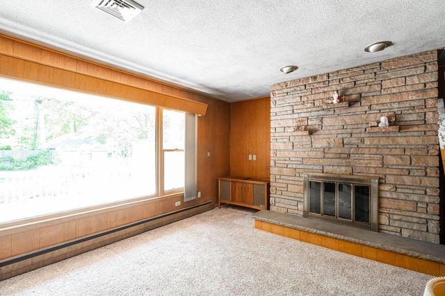 1210 18th AVENUE, South Milwaukee, WI 53172