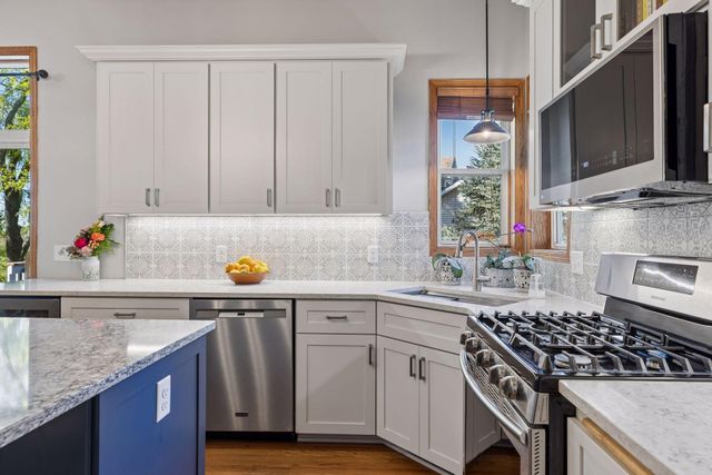 737 Williams Drive, Hastings, MN 55033