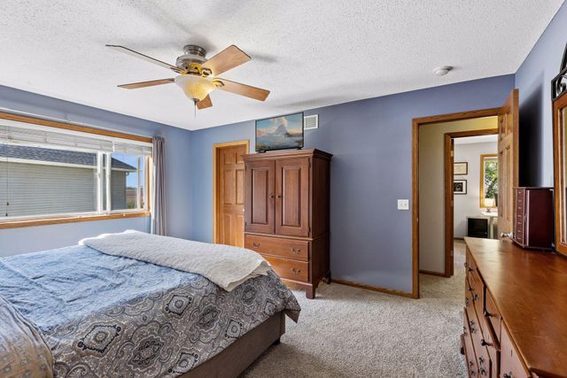 737 Williams Drive, Hastings, MN 55033