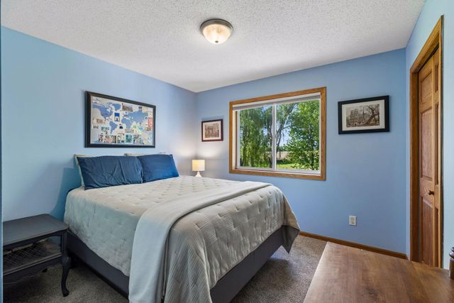 737 Williams Drive, Hastings, MN 55033