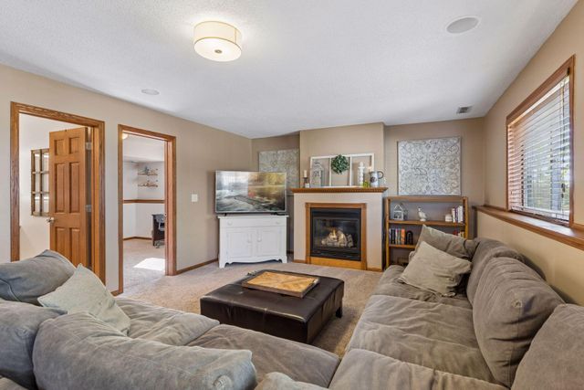 737 Williams Drive, Hastings, MN 55033