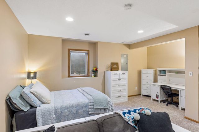 737 Williams Drive, Hastings, MN 55033