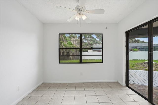 1012 REDBUD CIRCLE, Plant City, FL 33563