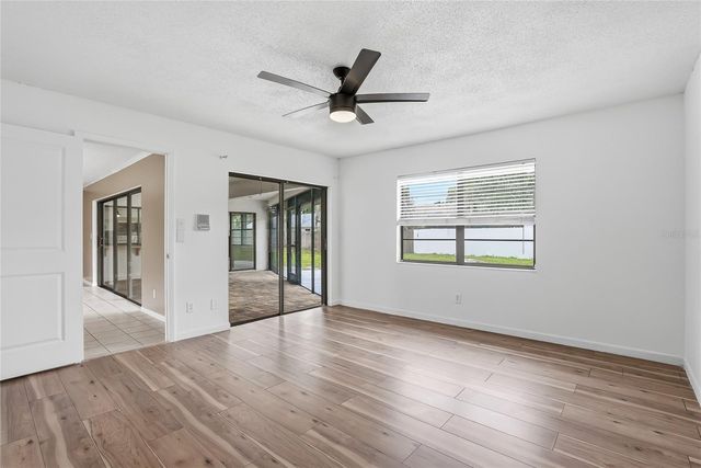 1012 REDBUD CIRCLE, Plant City, FL 33563