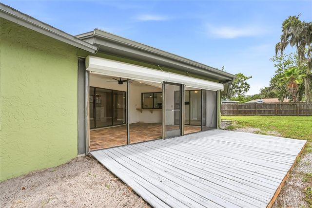 1012 REDBUD CIRCLE, Plant City, FL 33563