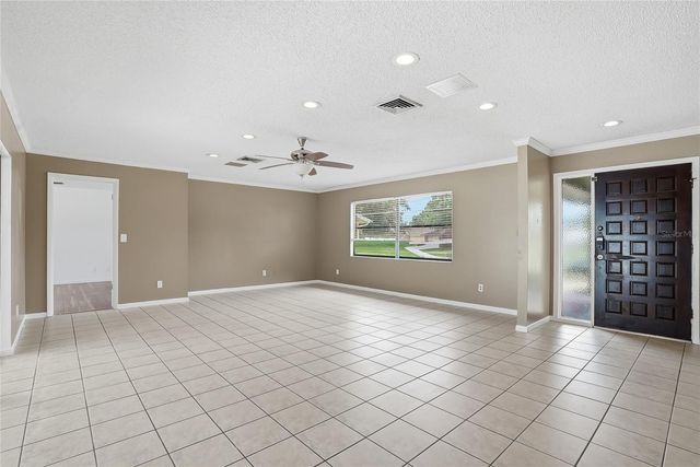 1012 REDBUD CIRCLE, Plant City, FL 33563