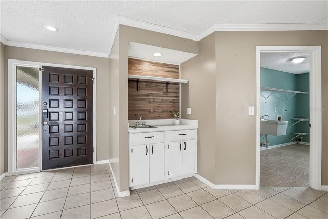 1012 REDBUD CIRCLE, Plant City, FL 33563