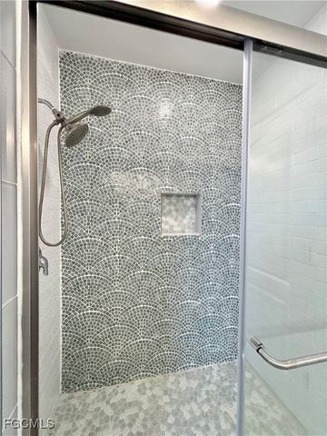 5748 Linden LN, Bokeelia, FL 33922