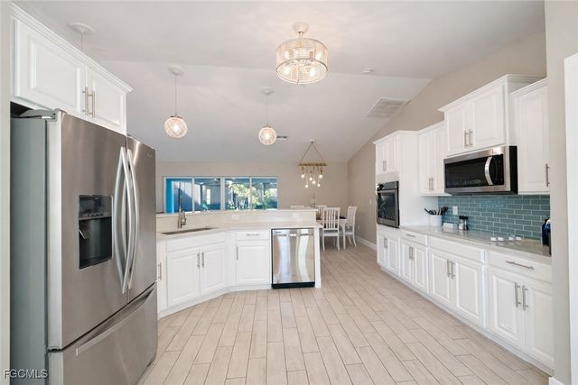 5748 Linden LN, Bokeelia, FL 33922