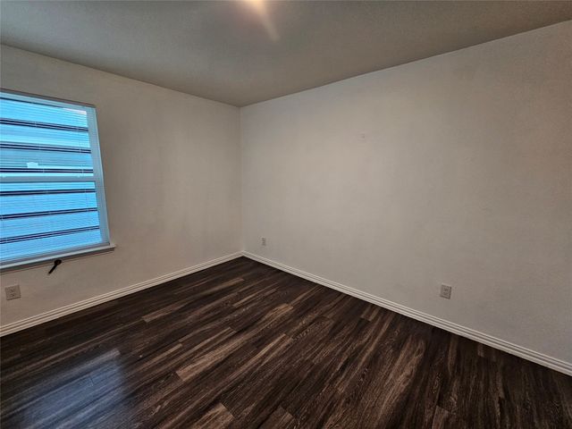 5113 Ave G, Fort Worth, TX 76105