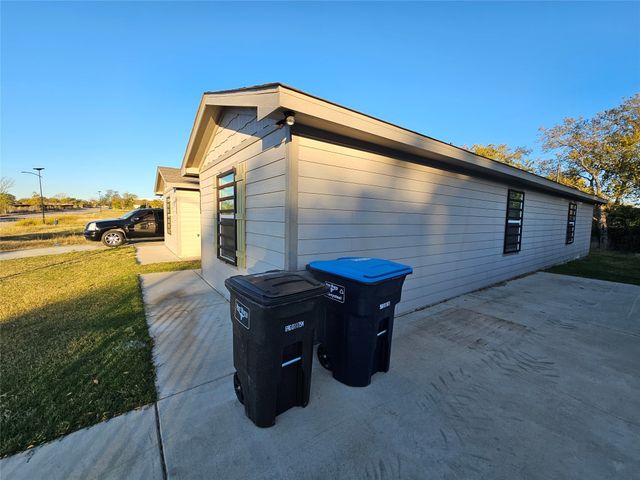 5113 Ave G, Fort Worth, TX 76105