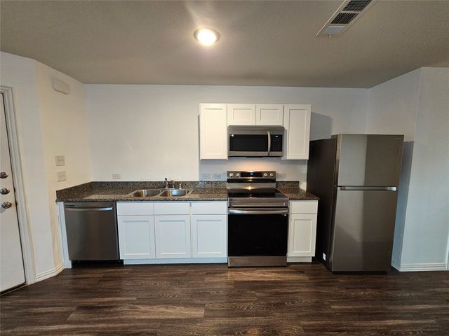 5113 Ave G, Fort Worth, TX 76105