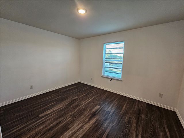 5113 Ave G, Fort Worth, TX 76105