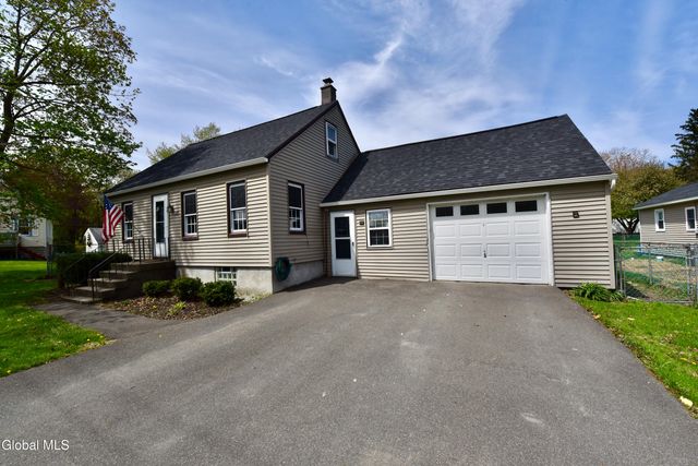10 Koon Street, North Greenbush, NY 12198