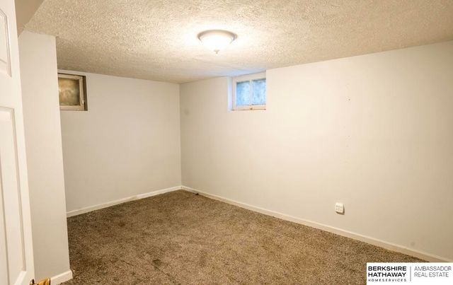 4314 N 39th Street, Omaha, NE 68111