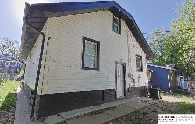 4314 N 39th Street, Omaha, NE 68111