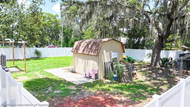 921 W Winifred Street, Avon Park, FL 33825