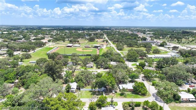 921 W Winifred Street, Avon Park, FL 33825
