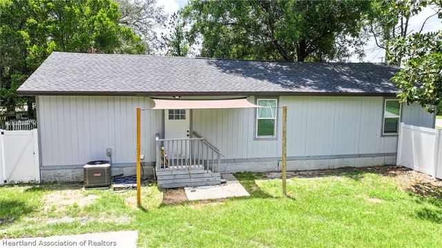 921 W Winifred Street, Avon Park, FL 33825