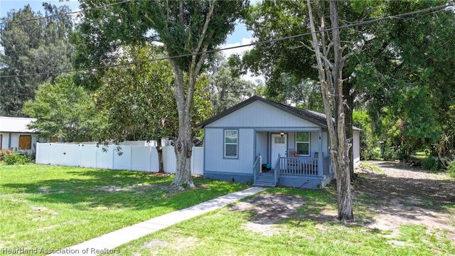 921 W Winifred Street, Avon Park, FL 33825