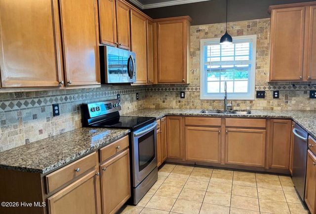 108 Marvin Glen Court, Richlands, NC 28574