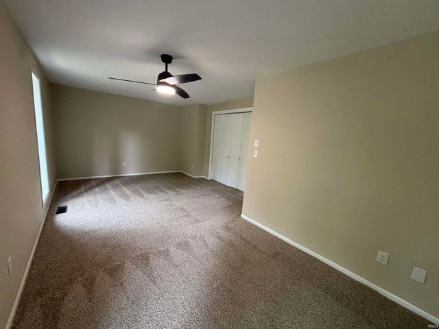 6823 Laurelwood Cove, Fort Wayne, IN 46835