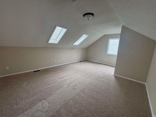 6823 Laurelwood Cove, Fort Wayne, IN 46835