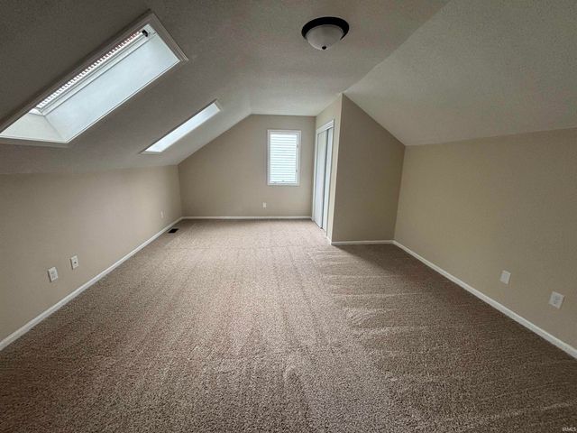 6823 Laurelwood Cove, Fort Wayne, IN 46835