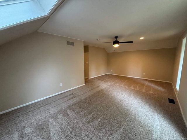 6823 Laurelwood Cove, Fort Wayne, IN 46835