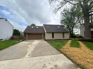 6823 Laurelwood Cove, Fort Wayne, IN 46835