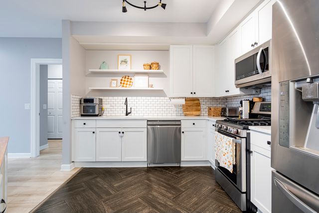 8340 Callie Avenue 104, Morton Grove, IL 60053
