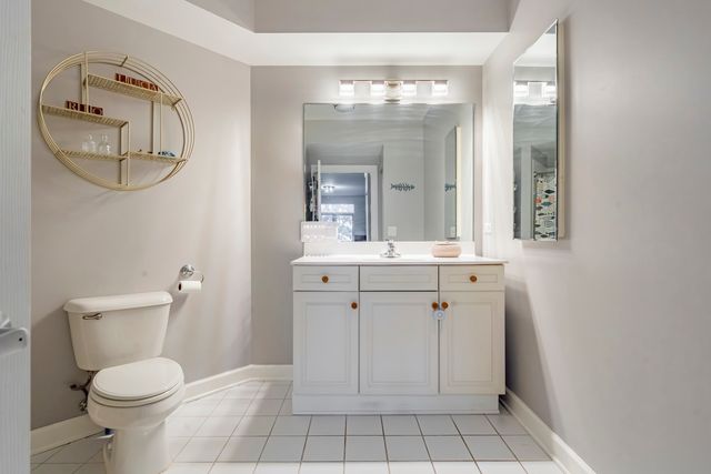 8340 Callie Avenue 104, Morton Grove, IL 60053