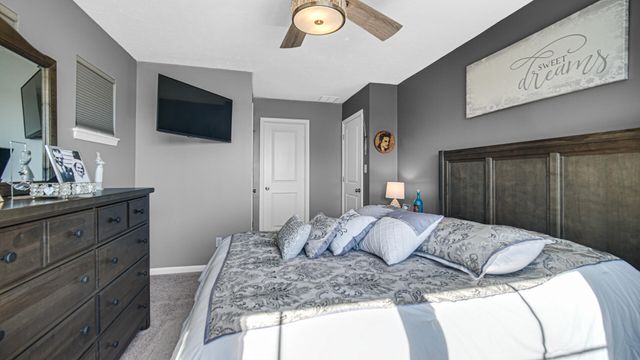 11828 Kentucky Street, Crown Point, IN 46307