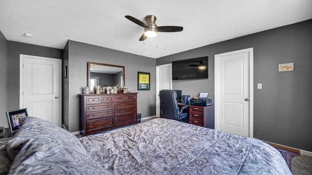 11828 Kentucky Street, Crown Point, IN 46307