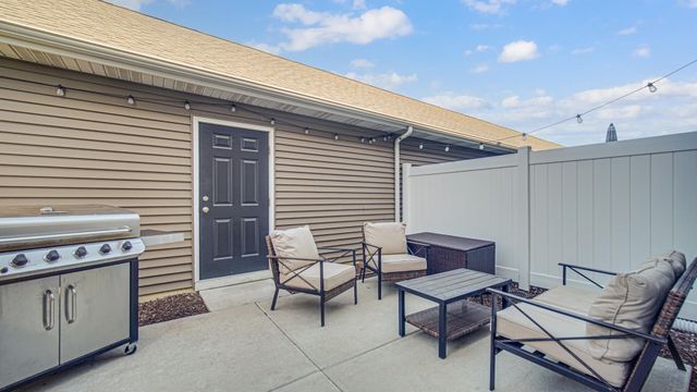 11828 Kentucky Street, Crown Point, IN 46307