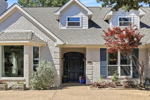 8814 Sanshire Avenue, Dallas, TX 75231