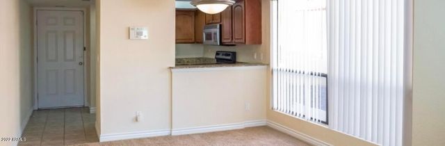 17211 N 35th Avenue D107, Phoenix, AZ 85053