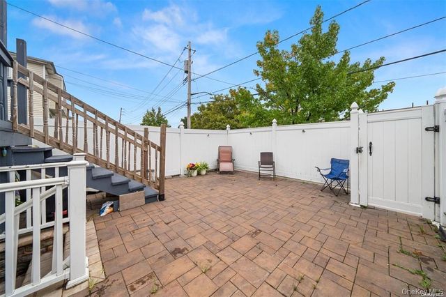 41 Woodcrest Road, Staten Island, NY 10303