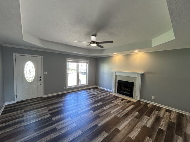 808 Leigh Ann Dr, Clarksville, TN 37042